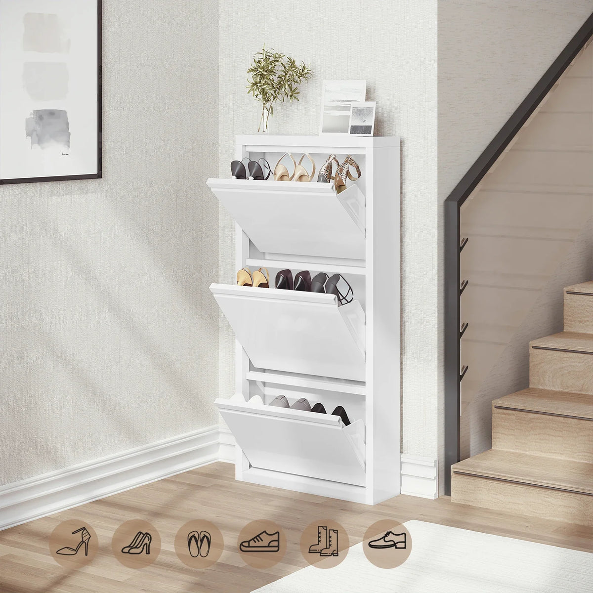 Narrow shoe cabinet with 3 shutters closed - view 3
