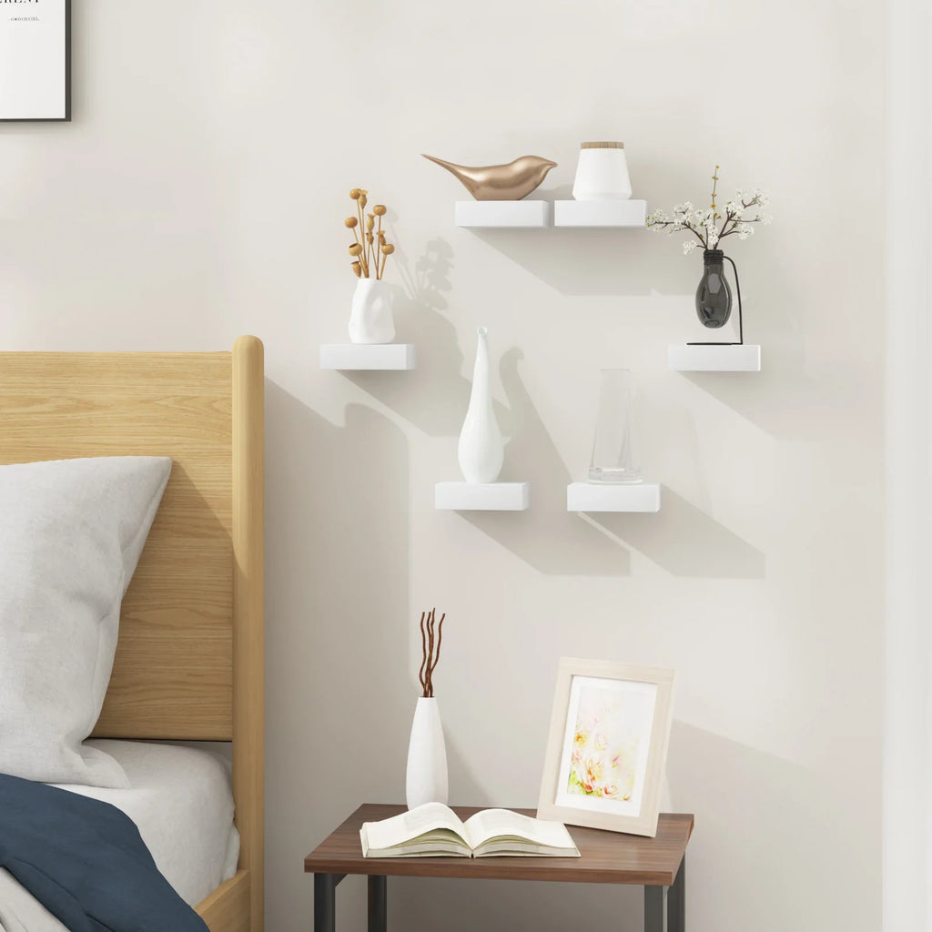 Set of 3 wall shelves for interior decoration and display gallery