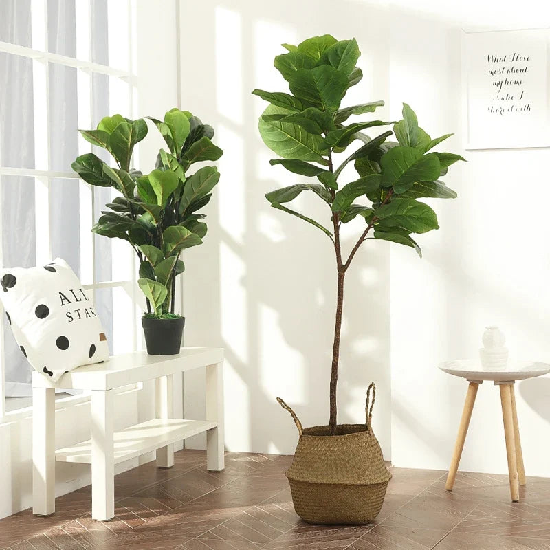 Tropical plastic tree with large branches for interior decoration