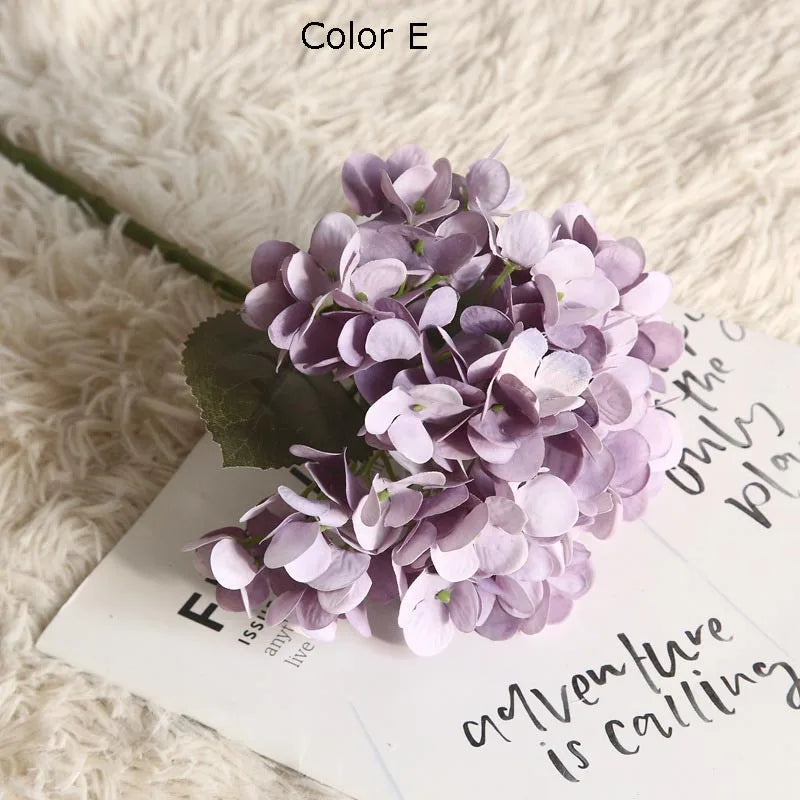 Bouquet of artificial dried hortensia for wedding decoration - E