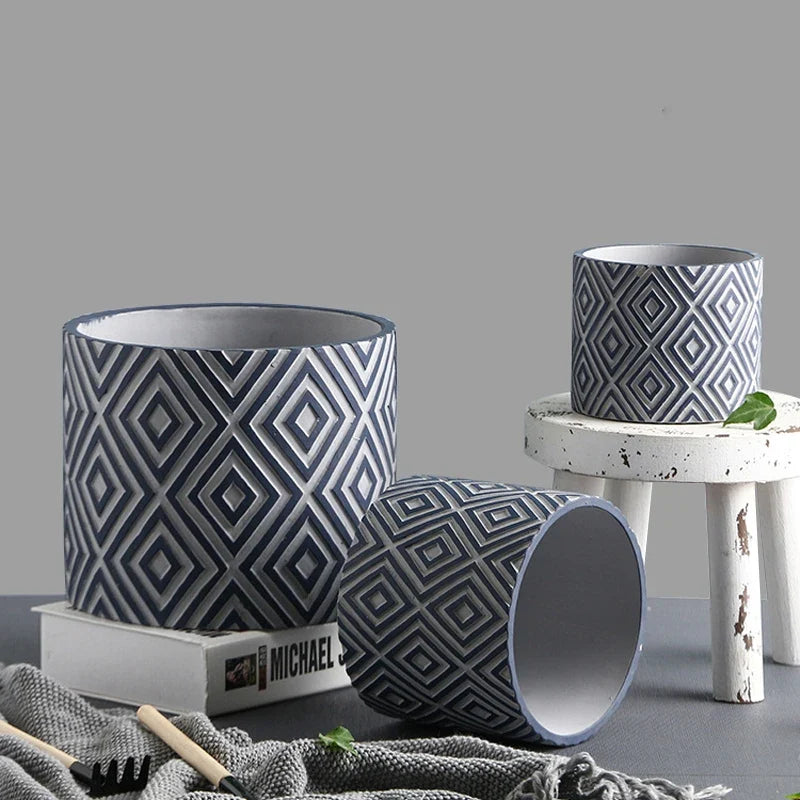 Silicone mould to make decorative flower pots