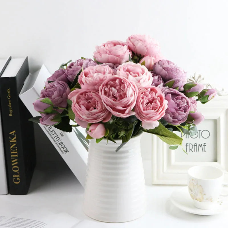 Bouquet of artificial flowers for garden decoration and wedding - Random Color
