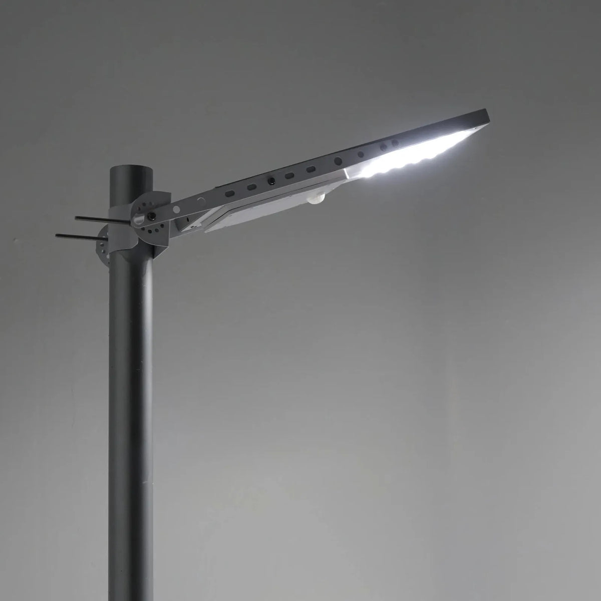 30 led outdoor solar lamp with three mode motion sensor - Warm White