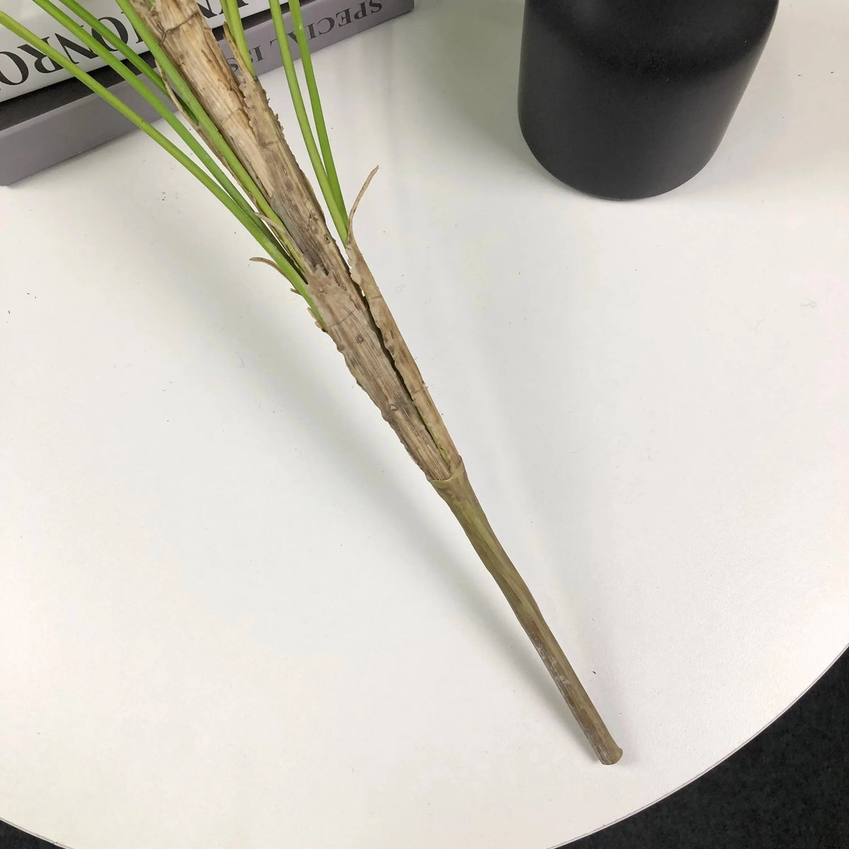 Bouquet of artificial palm trees for festive Hawaiian decoration - view 2