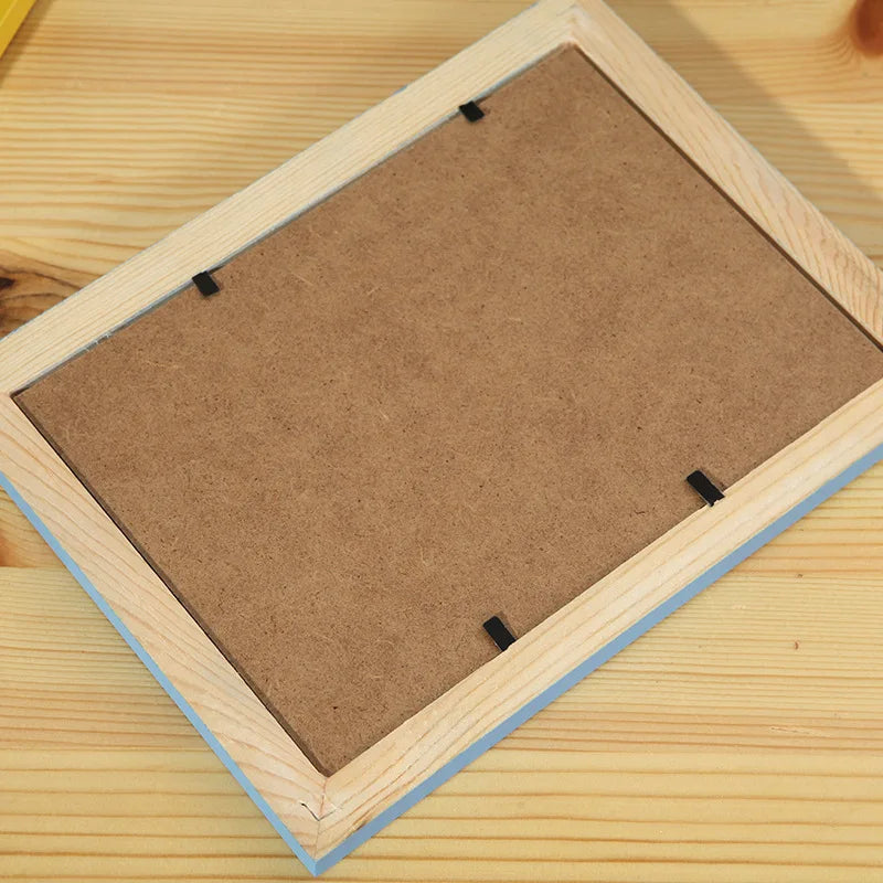 Wooden picture frame with wall mount end-outline - view 3