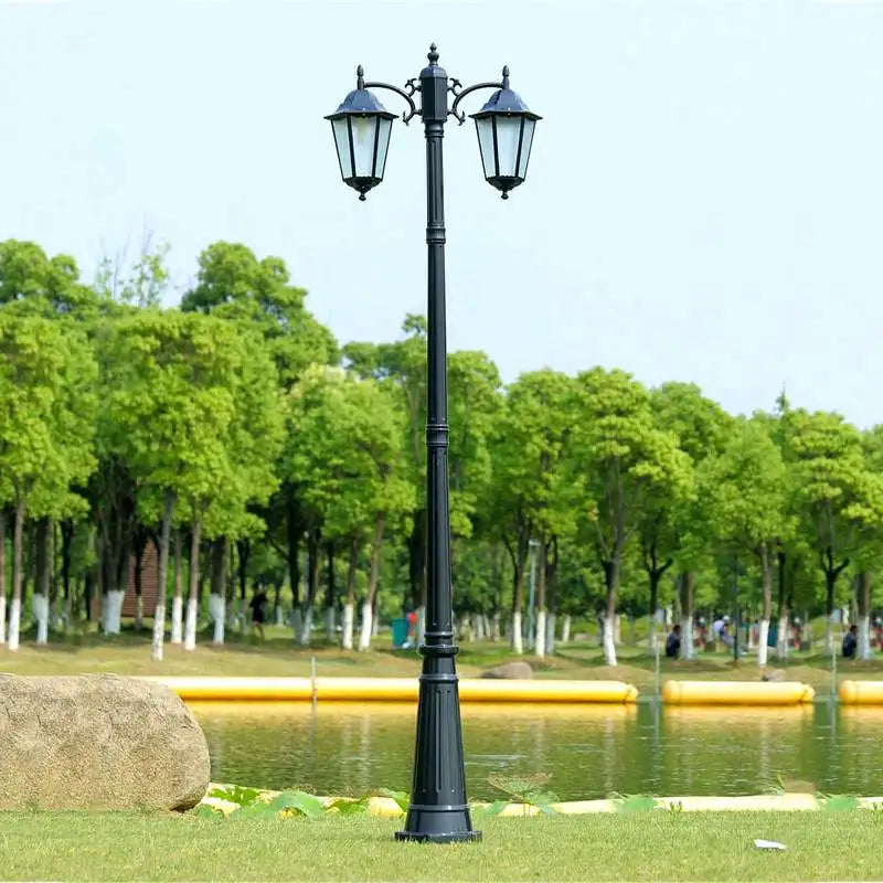 Heavy aluminium floor lamp for outdoor garden lighting - view 10