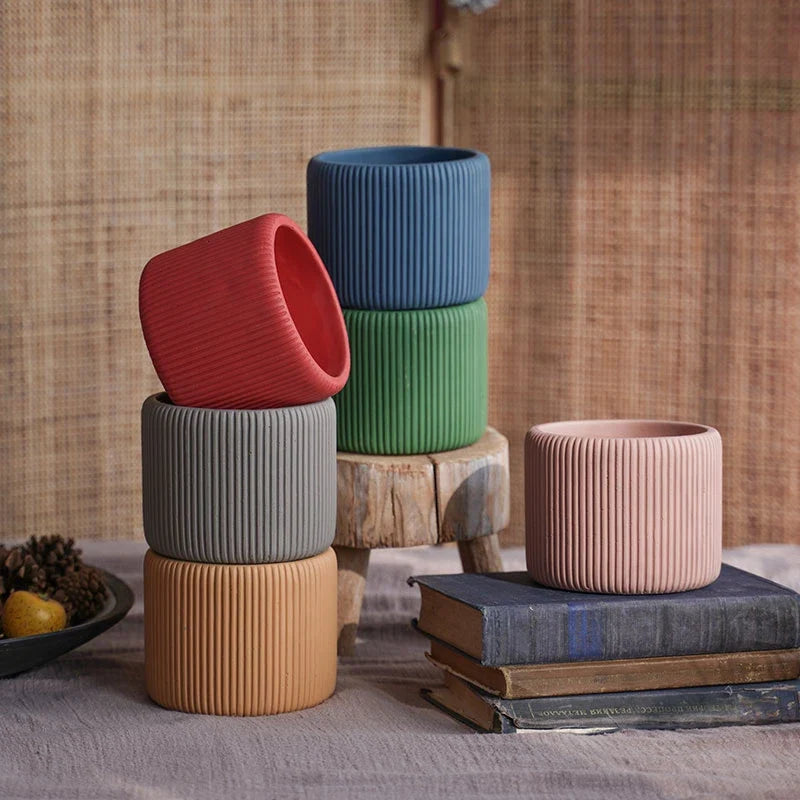 Scratch concrete and silicone flower pot mould - view 2