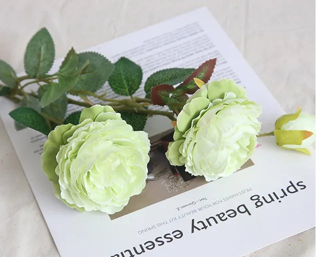 Bouquet of artificial pink flowers for wedding decoration - Green
