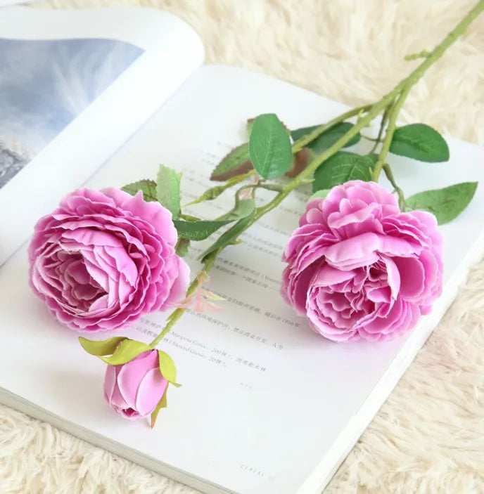 Bouquet of artificial pink flowers for wedding decoration - Purple