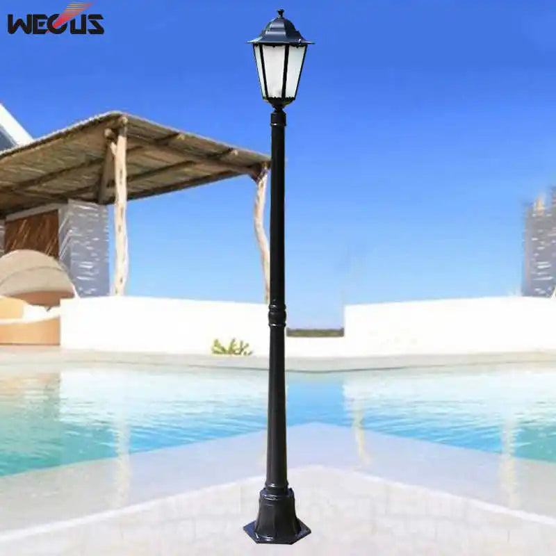 Waterproof outdoor garden lamp for villa and green space - view 2