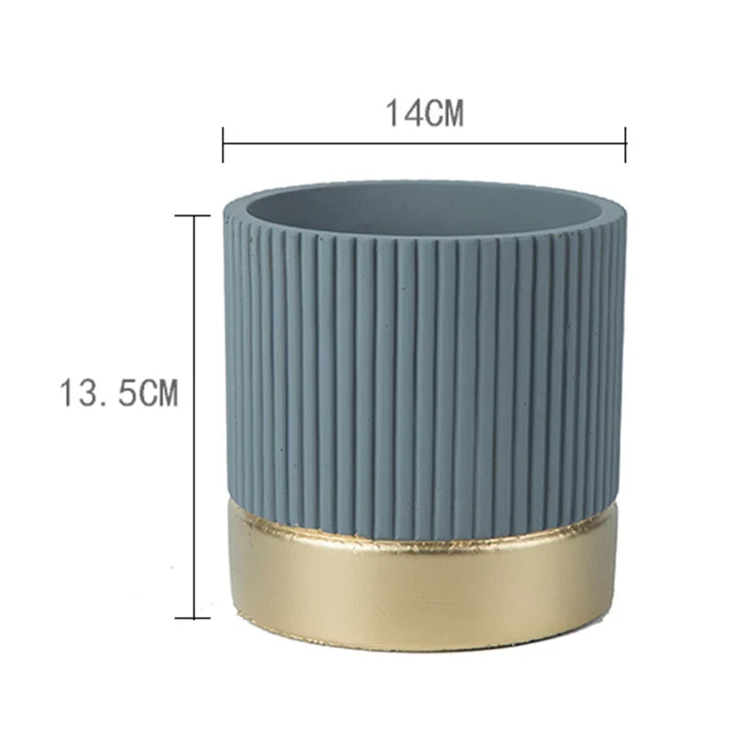 Silicone mould for homemade concrete flower pot - Armed green