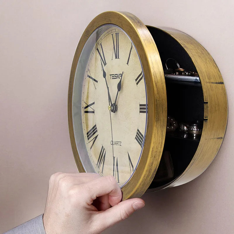 Retro wall clock in metal imitation for minimalist creative decoration - view 4