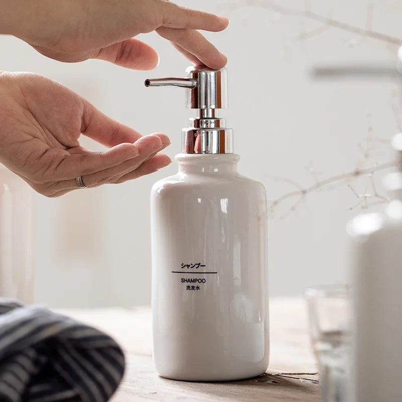 Bathroom accessories in white ceramic Nordic design - view 4
