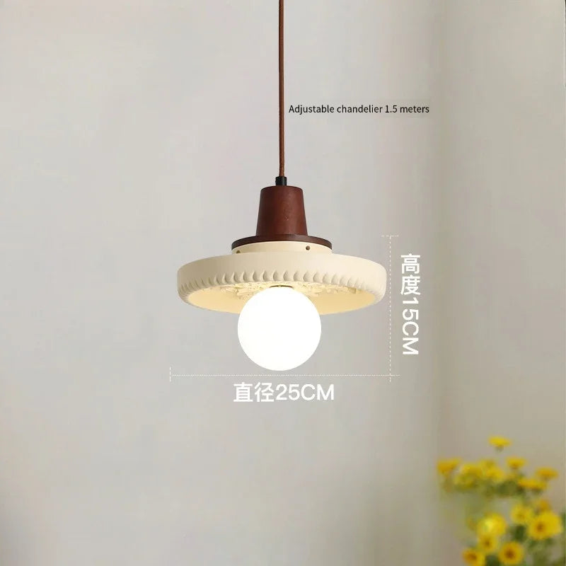 Antique creative chandelier in resin for retro decoration - E
