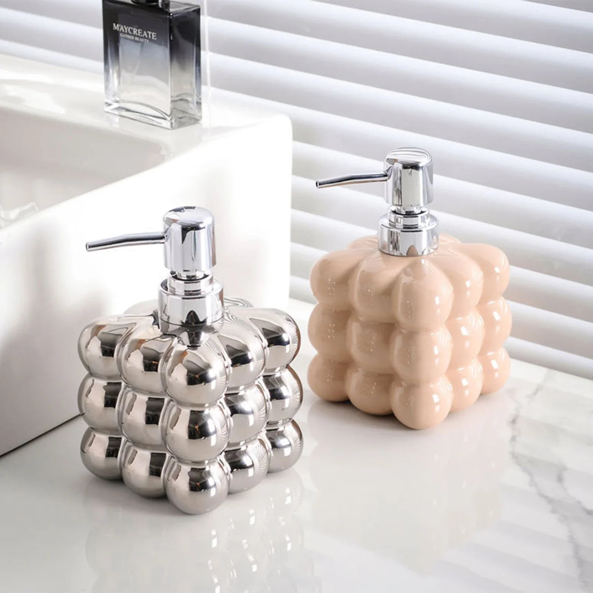 Refillable shampoo and foam soap dispenser - view 5