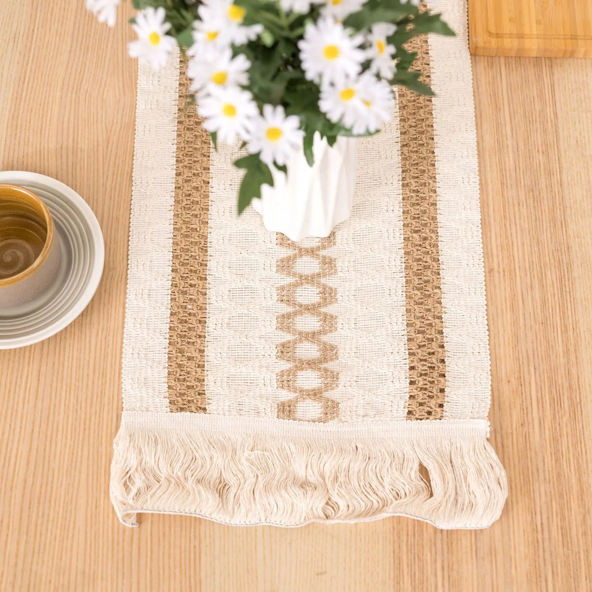 Beige Bohemian Pompom Table Runner, Natural Craftsman Finish - 30X50cm
