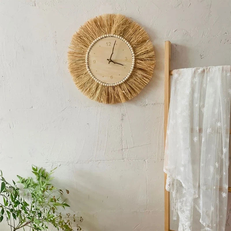 Handcrafted wall clock in woven straw with moving needles - view 3