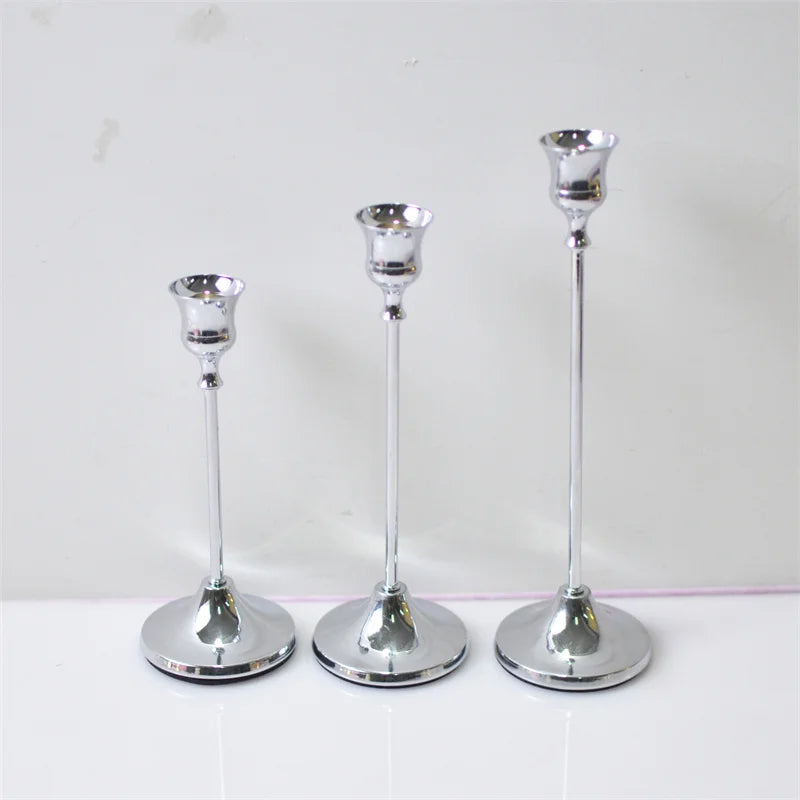 Set of 3 vintage metal candle holders for decoration and festive events - Silver