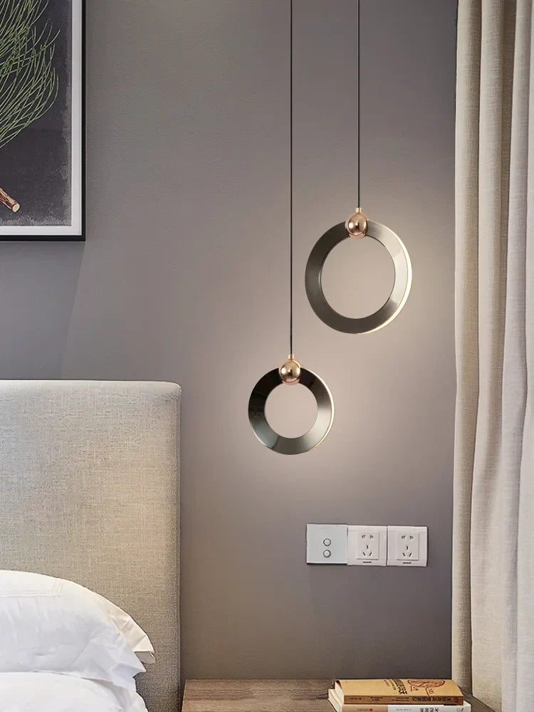 Italian minimalist chandelier for refined and elegant spaces