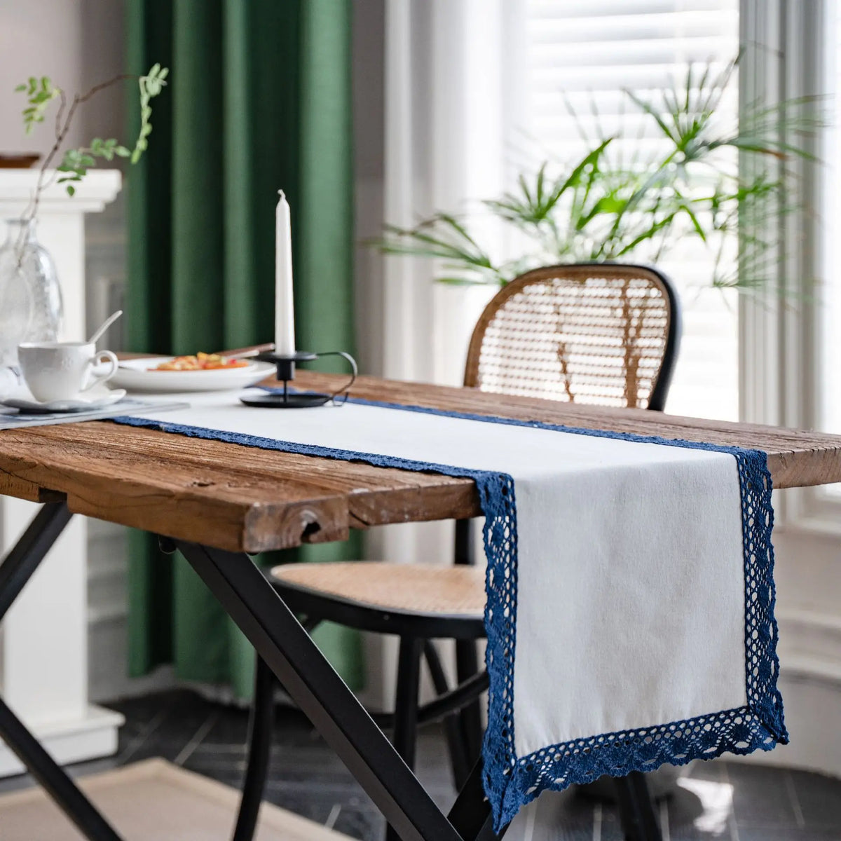 White blue table runner with striped porcelain style - 30x50cm