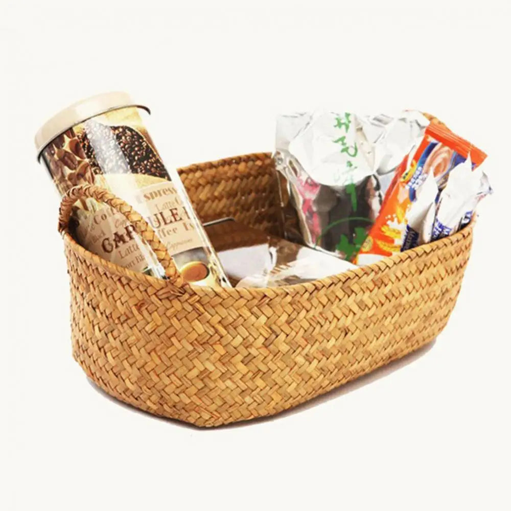 Storage baskets of rattan and braided straw for plants and other objects - view 4
