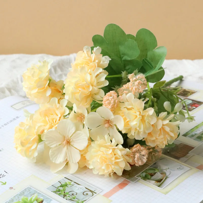Artificial silk flowers for wedding and garden decoration - Champagne