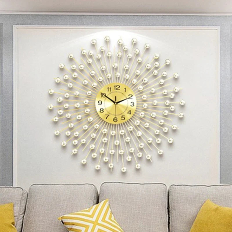 Wall clock in metal creative and silent design
