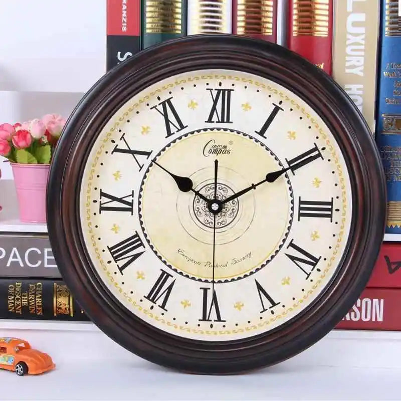 Classic silent retro wall clock in abs quartz - view 2