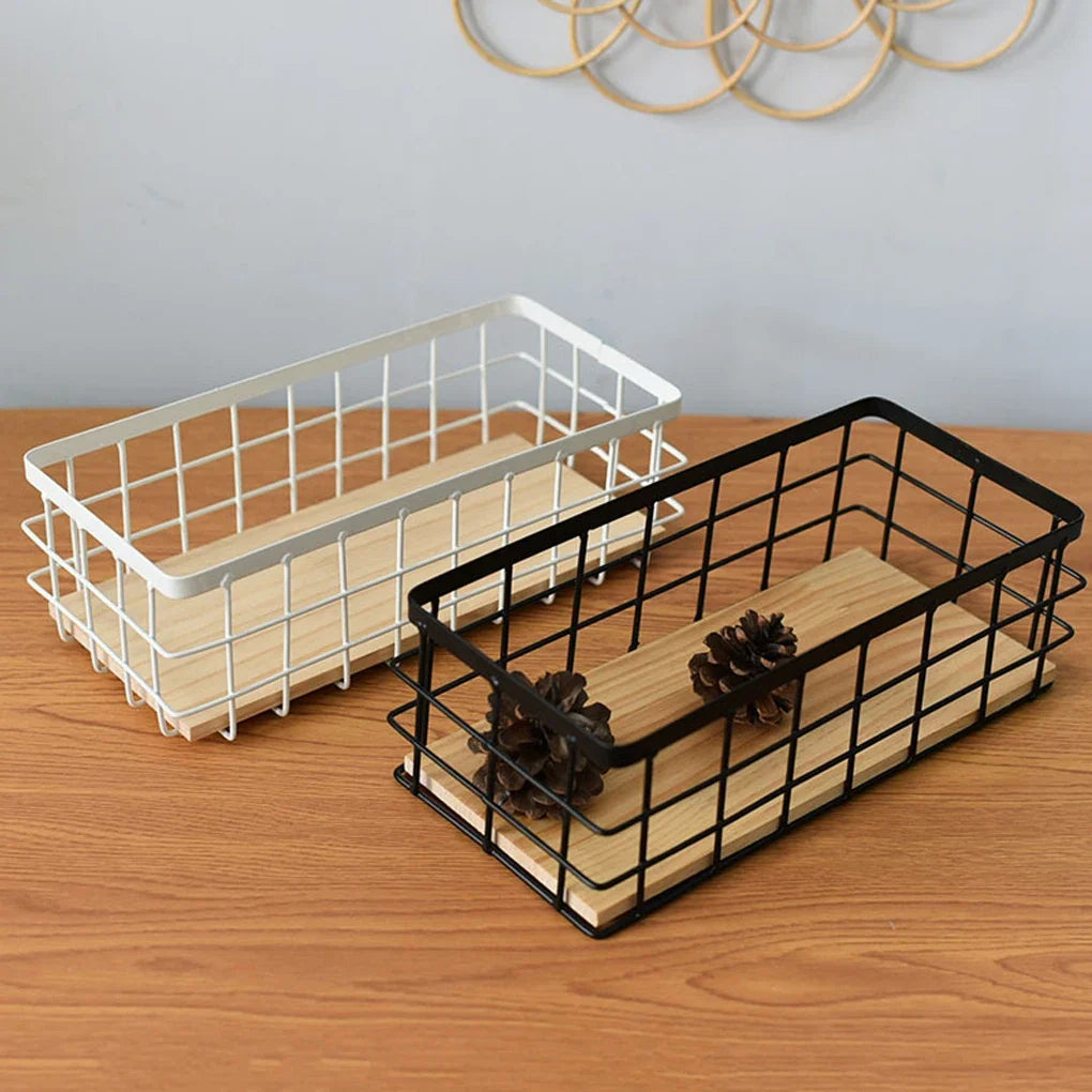 Hanging storage basket in metal and wood for cosmetics