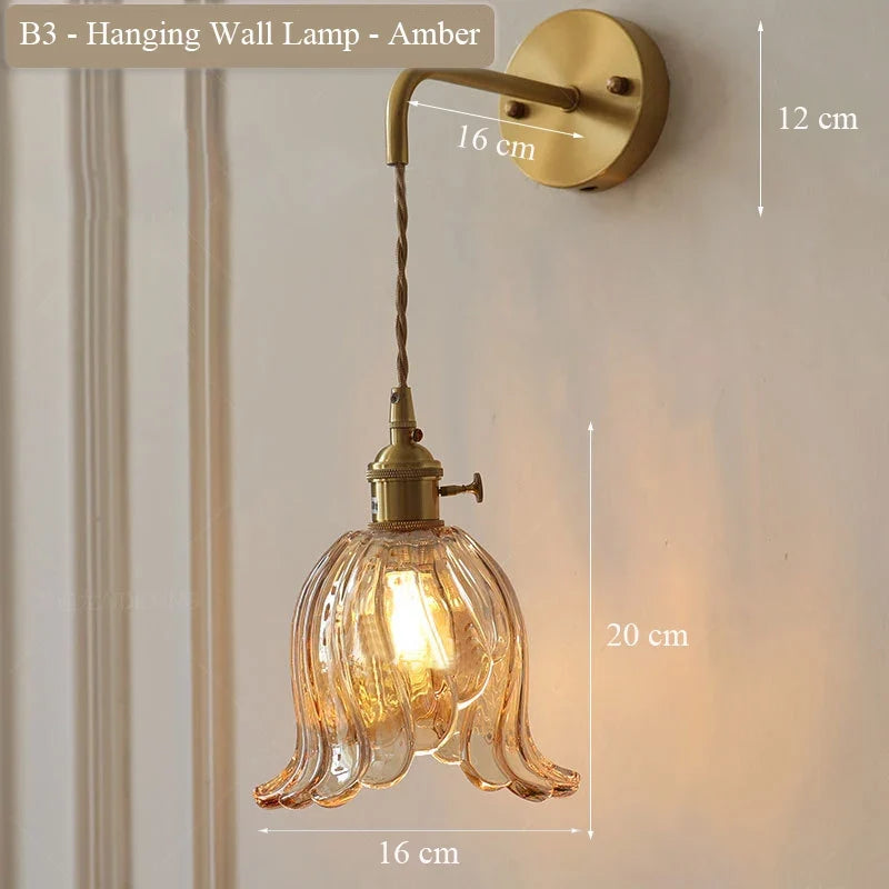 Modern wall sconce in glass and vintage brass adjustable - B3 / Bulb Not Included