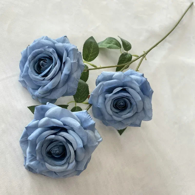 Artificial flowers in decorative pink velvet for indoor use - Light Blue