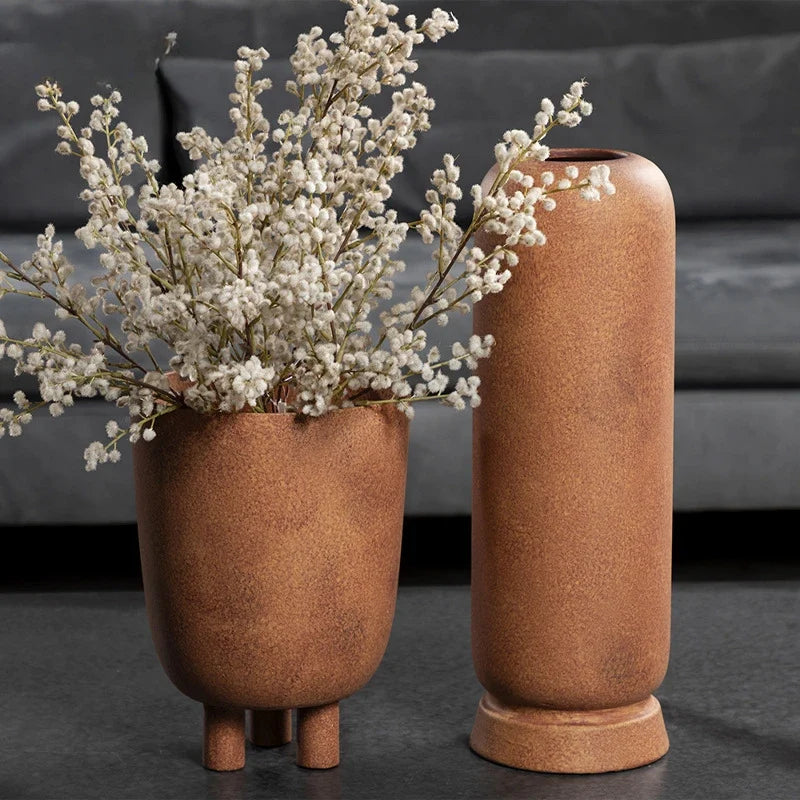Ceramic geometric vase for artisanal floral decoration