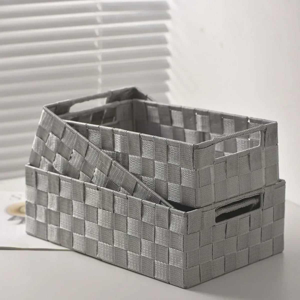 Easy and versatile woven storage basket for various objects - view 2
