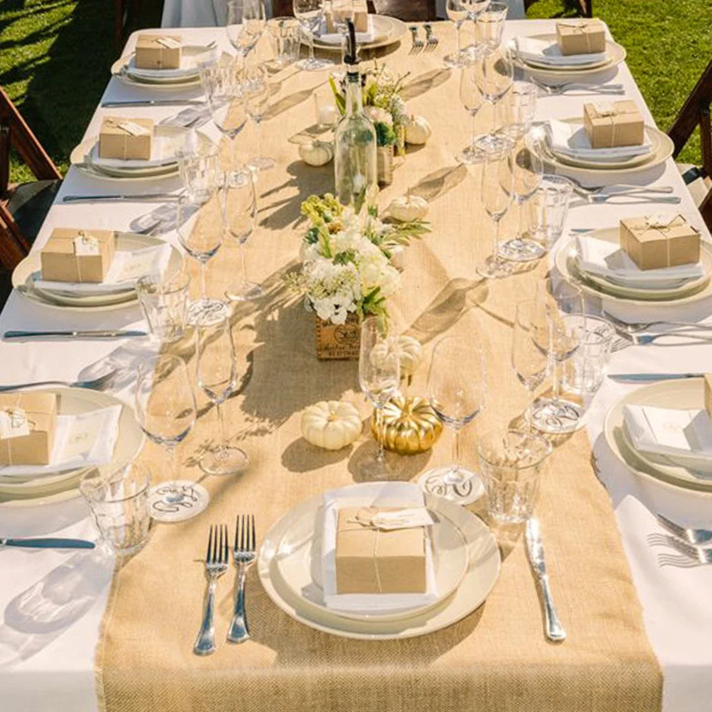 Rustic field-style linen table runner - view 5