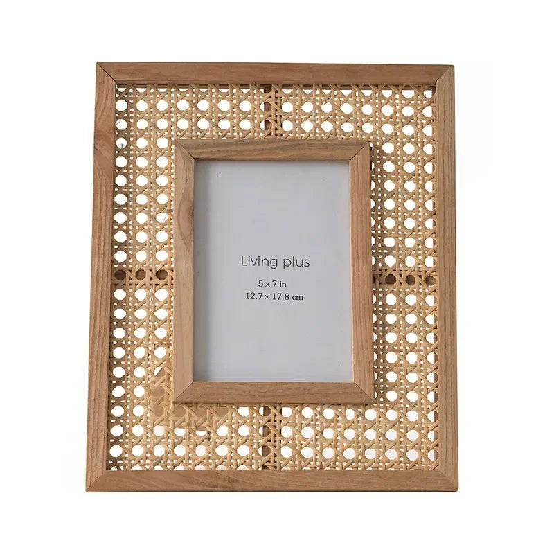 5x7 in Boho Rattan Picture Frame with Wooden Border, Wall Photo Frames for Family Photo Gifts Rattan Wall decor - 32 27 2cm