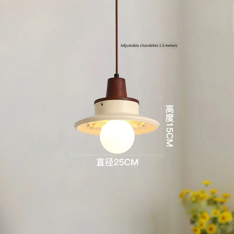 Antique creative chandelier in resin for retro decoration - F