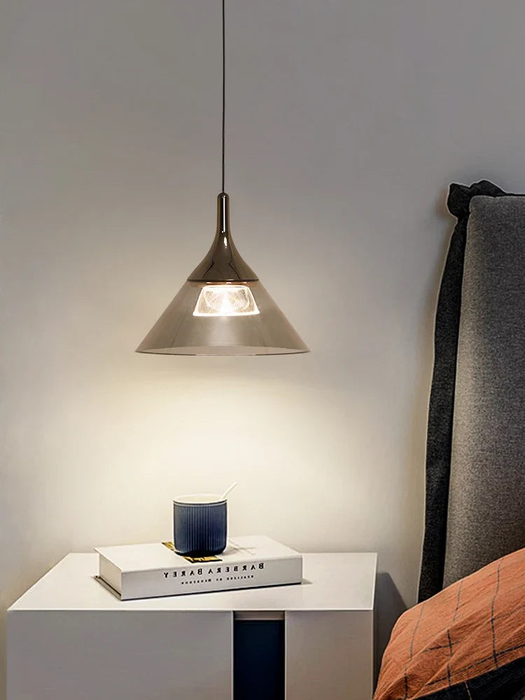 Modern and luxurious chandelier for commercial and indoor spaces