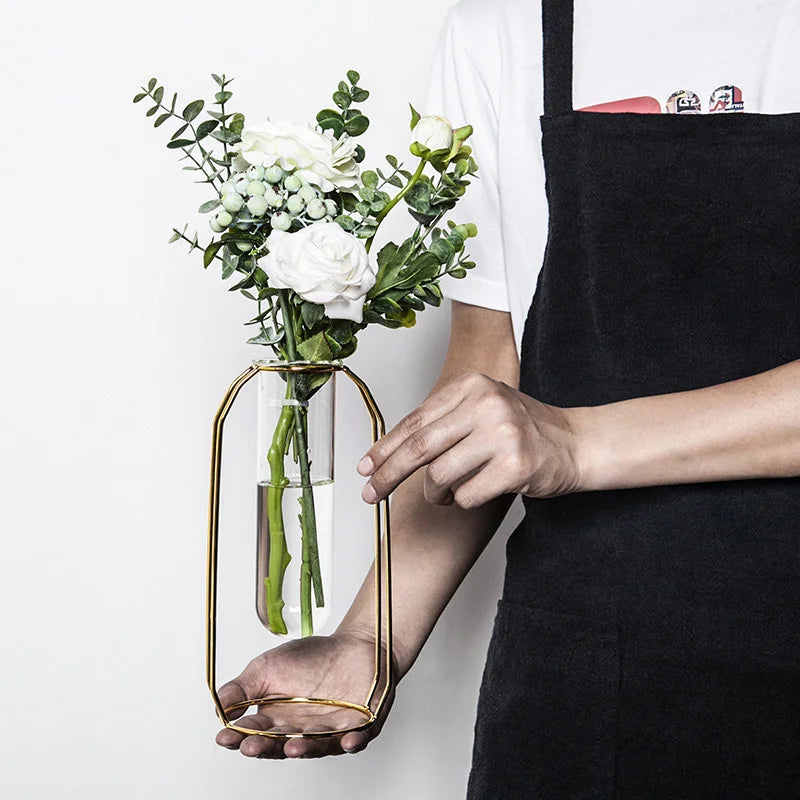 Geometric vase in forged metal for modern decoration - view 4