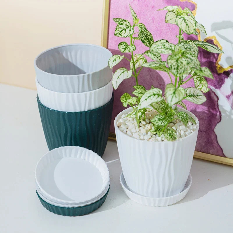 Single high flower pot with multicolor plastic undulations - view 3