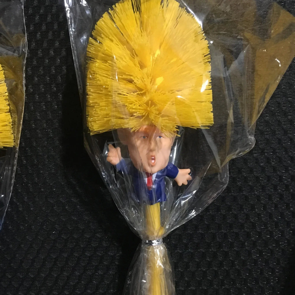Toilet supplies tromp fun and practical cleaning brush - One