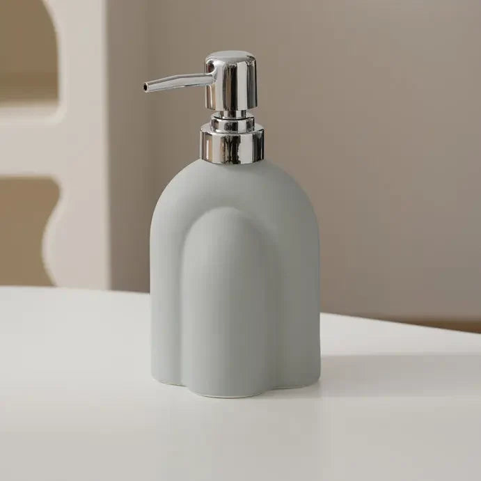 Portable ceramic soap dispenser for shampoo and water - M