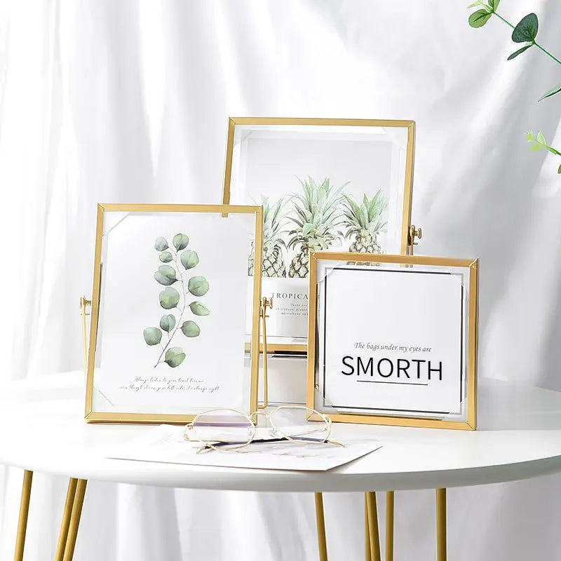 Floating glass photo frame with decorative pressed flowers - view 6