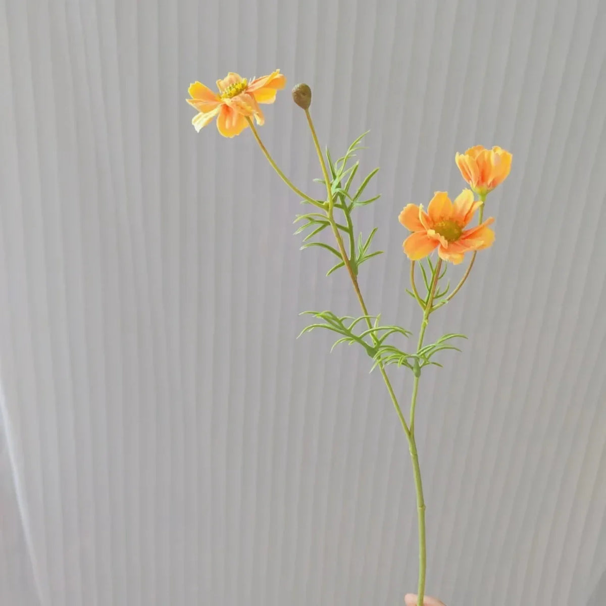 Realistic artificial daisy flowers for decoration and DIY - Orange