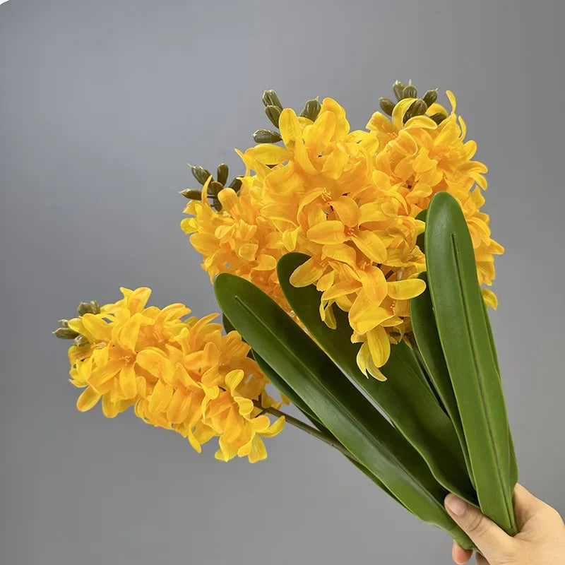 Set of 2 artificial flowers in realistic hyacinths for interior decoration