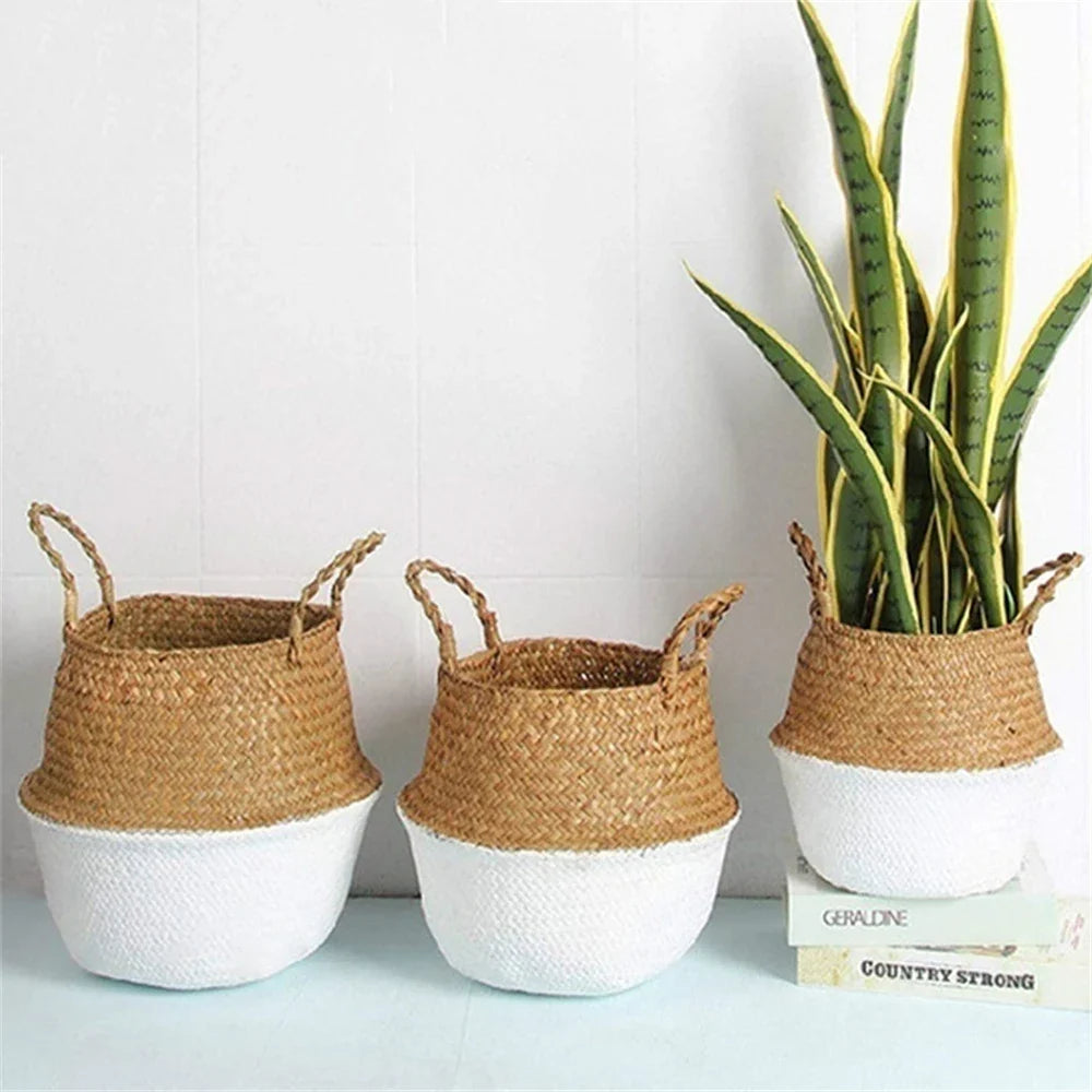 Wicker basket suspended for storage and home decoration