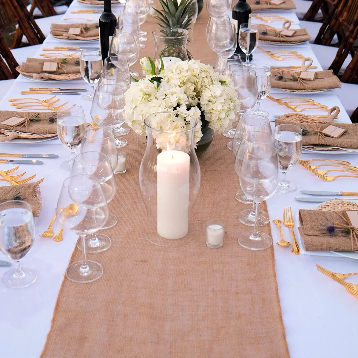 Rustic field-style linen table runner - view 2