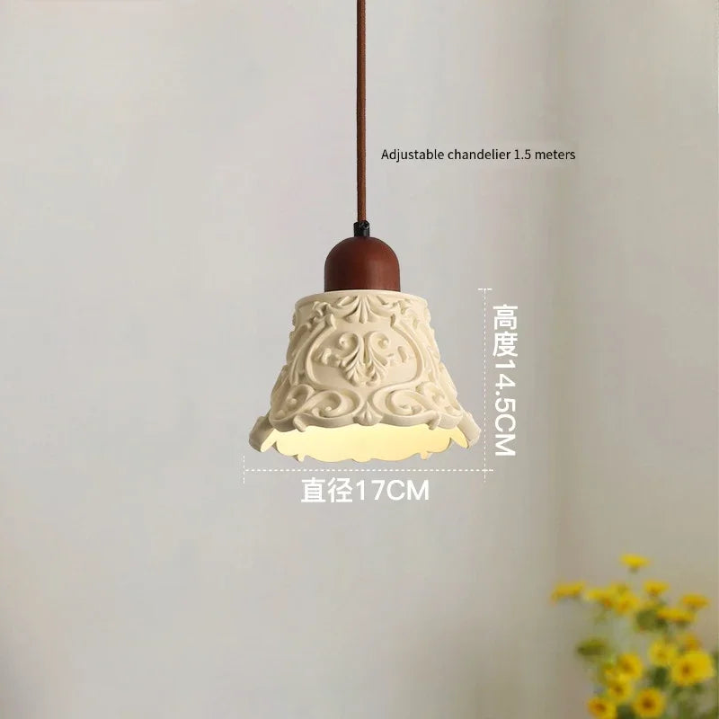 Antique creative chandelier in resin for retro decoration - B