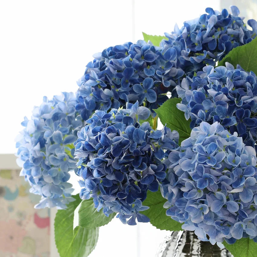 Bouquet of artificial silk hortensias for weddings and festive decorations - view 2