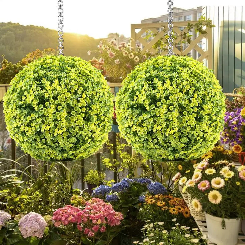 Artificial grass topiary balls for outdoor decoration