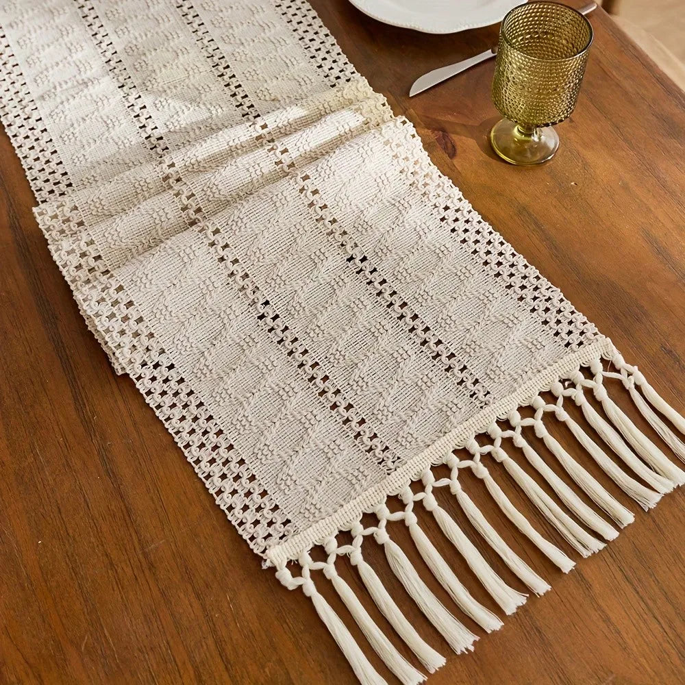 Artisanal Beige Bohemian Table Runner with Pom-Poms - 30*50cm